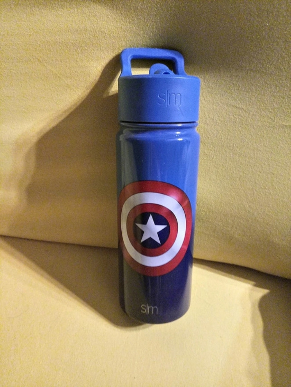 simple modern Summit Water Bottle - 18oz - Marvel Captain America Shield Blue &